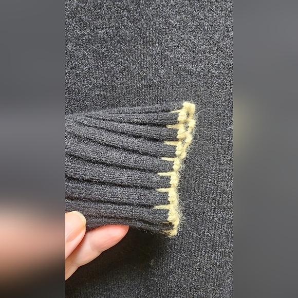 Max Studio Mockneck Turtleneck Sweater Black off white trim size M - Picture 5 of 9